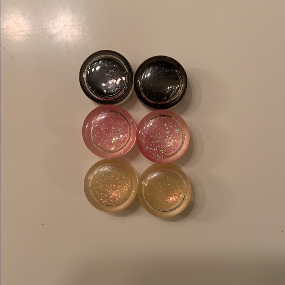 Glitter waterfall plugs